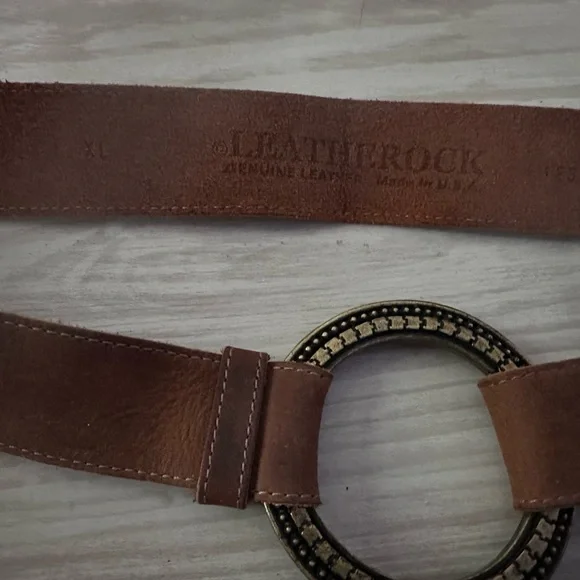 Vintage Brown distressed leatherock leather belt made in USA - Picture 4 of 4